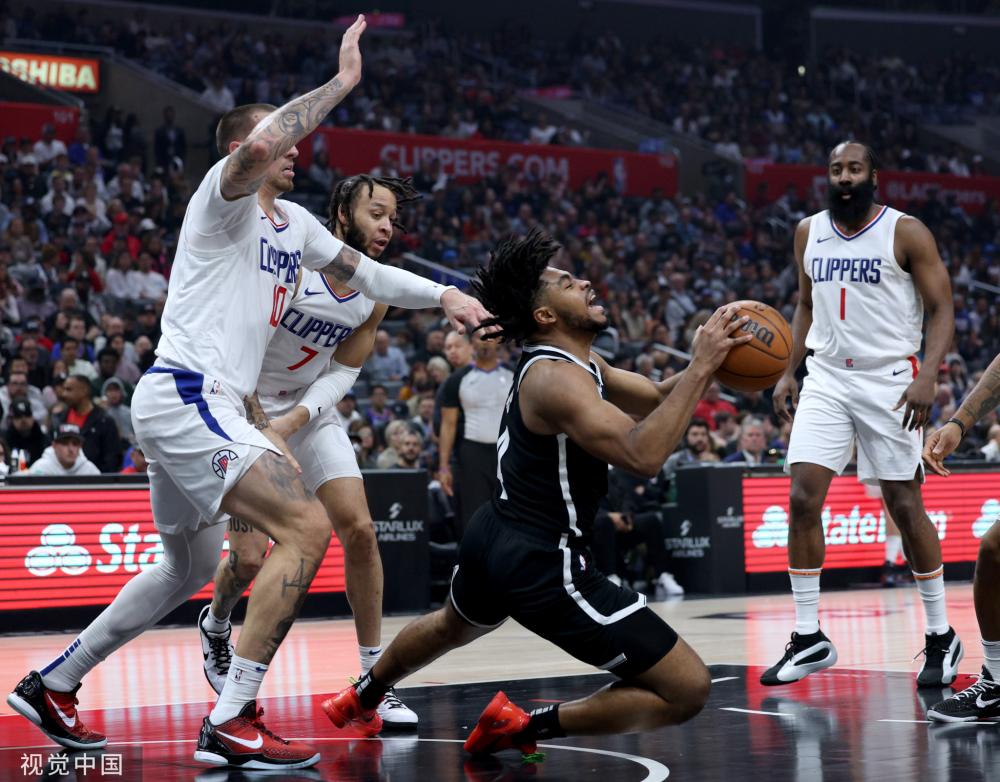 战胜湖人并 战胜湖人并